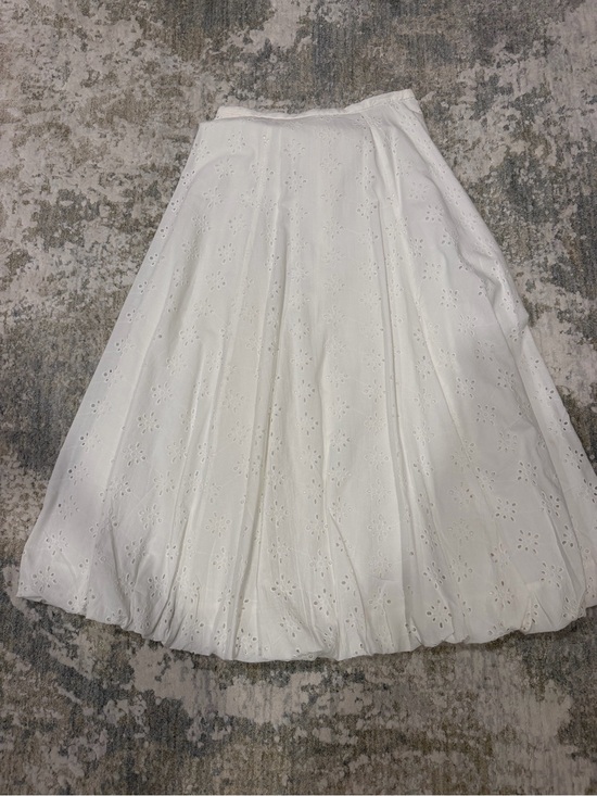 Zara Dresses & Skirts - Zara Women's White Balloon Midi Skirt